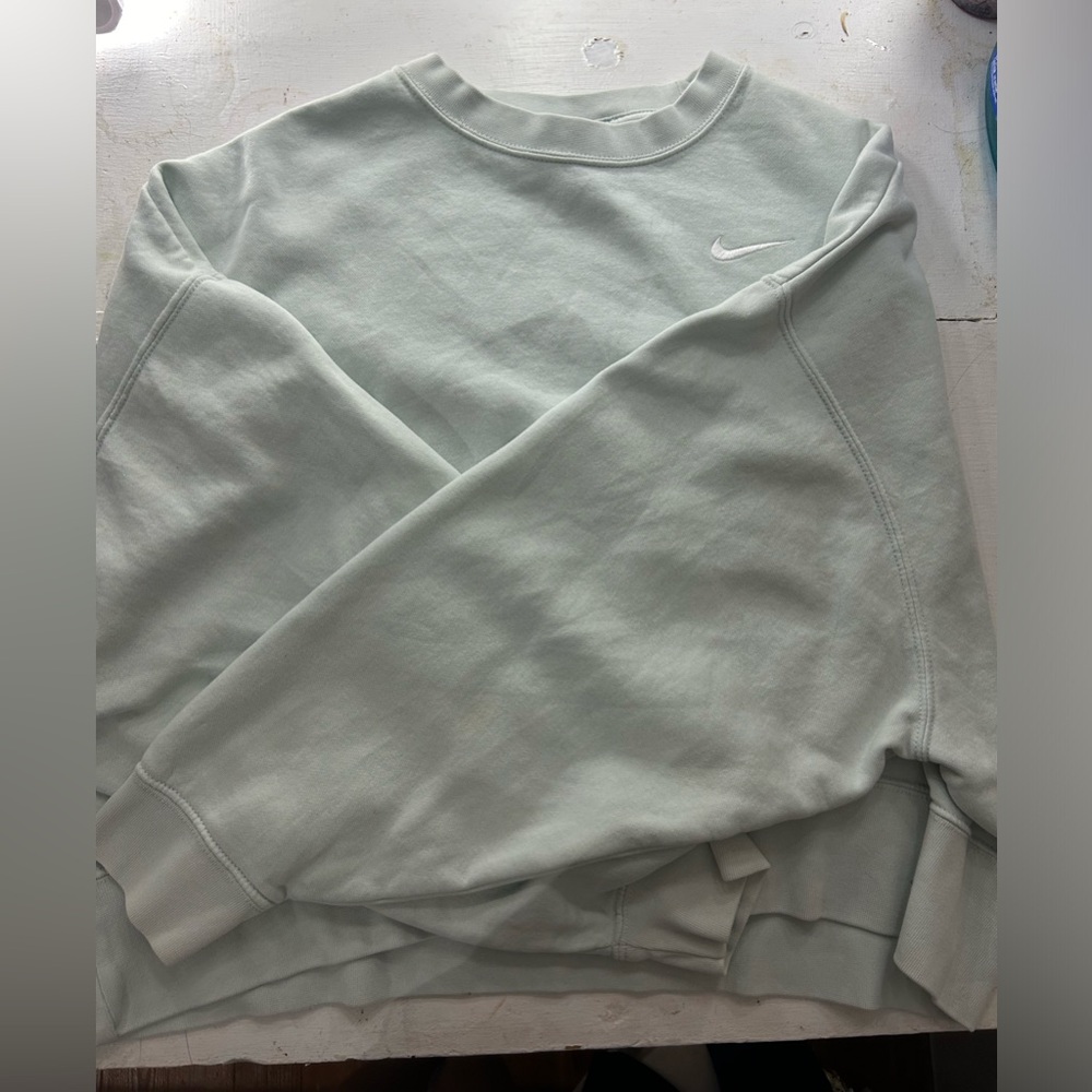Blue Nike crewneck, size small